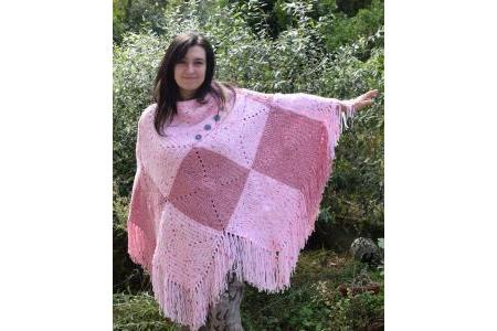poncho damier au crochet